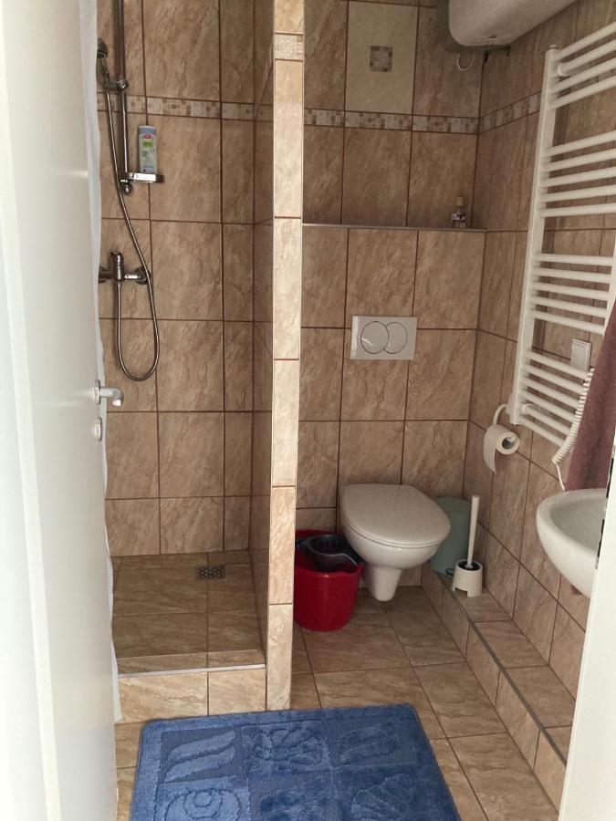 שיופוק Aranyhid Apartman מראה חיצוני תמונה